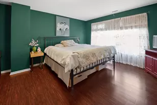 2433 Columbus Ct, Minneapolis, MN 55404 - Photo 25