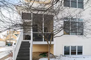 2433 Columbus Ct, Minneapolis, MN 55404 - Photo 3