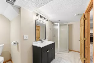 3553 Abbott Ave N, Robbinsdale, MN 55422 - Photo 11