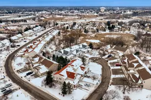 3929 Everest Ln N, Plymouth, MN 55446 - Photo 41