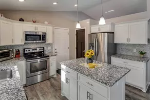 6185 Fairfax Ct, Baxter, MN 56425 - Photo 5