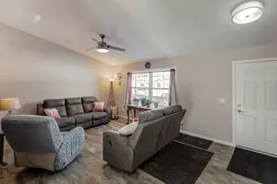 6185 Fairfax Ct, Baxter, MN 56425 - Photo 9