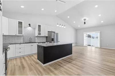 3022 41st Avenue S, Moorhead, MN 56560 - Photo 3