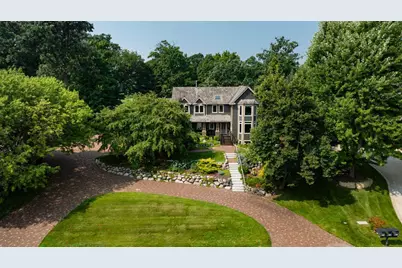 2890 Autumn Woods Drive, Chaska, MN 55318 - Photo 3