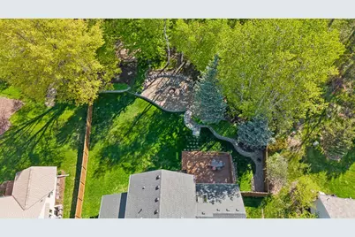 356 Pendryn Hill Curve, Woodbury, MN 55125 - Photo 5