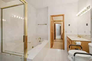 7701 Pondwood Dr, Edina, MN 55439 - Photo 29