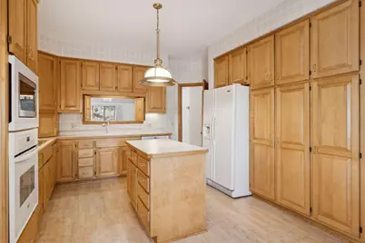 7701 Pondwood Drive, Edina, MN 55439 - Photo 17