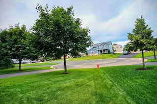 19727 Hazel Nut Ct, Lakeville, MN 55044 - Photo 7