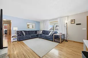 518 Birch Ln, Moorhead, MN 56560 - Photo 5