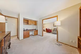 10 Windsor Ct, New Brighton, MN 55112 - Photo 9