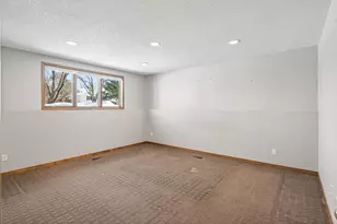 4134 Red Oak Ridge, Minnetonka, MN 55345 - Photo 31