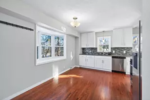 296 Sherwood Rd, Shoreview, MN 55126 - Photo 5