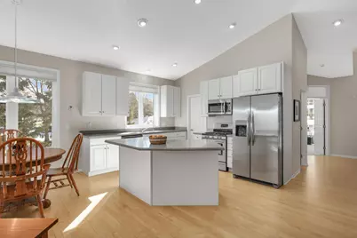 16550 Irwinton Circle, Lakeville, MN 55044 - Photo 7