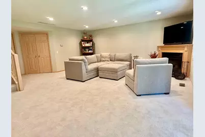 19782 Waterford Court, Shorewood, MN 55331 - Photo 25