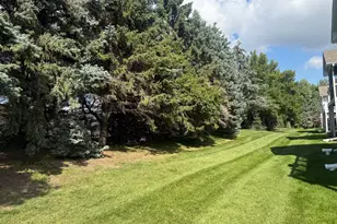 19782 Waterford Ct, Shorewood, MN 55331 - Photo 21