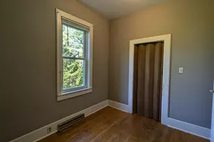 417 W 5th St, Duluth, MN 55806 - Photo 9