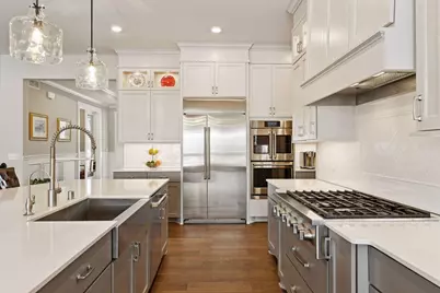 24545 Bentgrass Way, Shorewood, MN 55331 - Photo 21