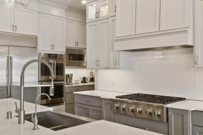 24545 Bentgrass Way, Shorewood, MN 55331 - Photo 17