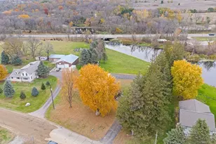 425 W Franklin St, Morristown, MN 55052 - Photo 55