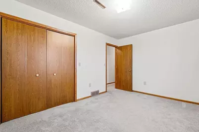 425 W Franklin Street, Morristown, MN 55052 - Photo 35