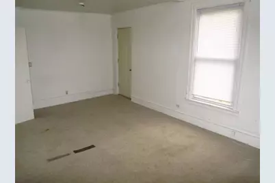 10-12 S 16th Avenue E, Duluth, MN 55812 - Photo 17