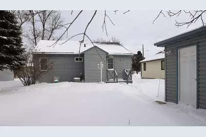 307 10 1/2 Street N, Wahpeton,  58075 - Photo 33