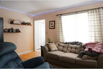 307 10 1/2 Street N, Wahpeton,  58075 - Photo 5