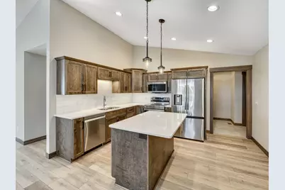 230 S Chestnut Street, Ellsworth, WI 54011 - Photo 3