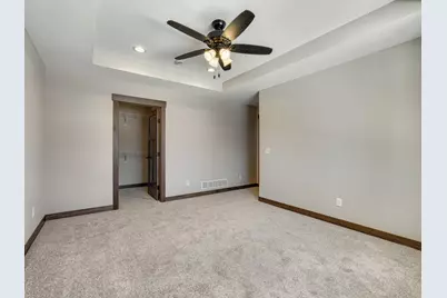 230 S Chestnut Street, Ellsworth, WI 54011 - Photo 9