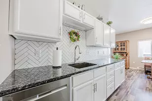 1320 Washington Ave, Detroit Lakes, MN 56501 - Photo 9