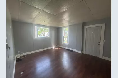 1009 E Center Street, Rochester, MN 55904 - Photo 5