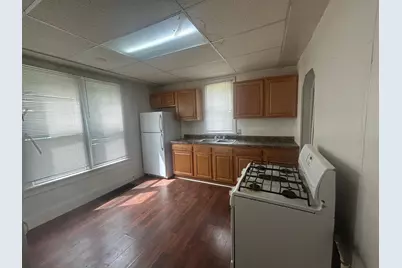 1009 E Center Street, Rochester, MN 55904 - Photo 11