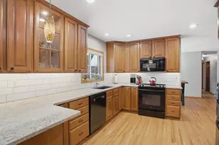 10001 Morris Rd, Bloomington, MN 55437 - Photo 5