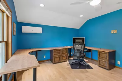 2600 W 102nd Street, Bloomington, MN 55431 - Photo 35