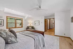 2600 W 102nd St, Bloomington, MN 55431 - Photo 25
