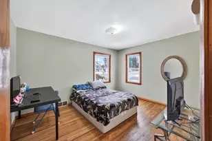 4701 Douglas Dr N, Crystal, MN 55429 - Photo 7