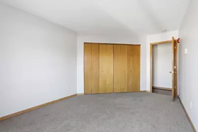 2425 E Franklin Avenue #212, Minneapolis, MN 55406 - Photo 17