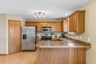 2617 Burl Oak Curve, Hudson, WI 54016 - Photo 15