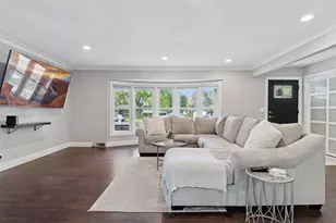 2430 Jewel Ln N, Plymouth, MN 55447 - Photo 7