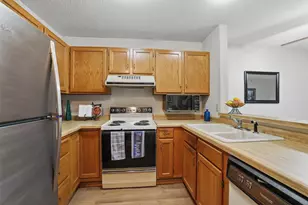 7625 Edinborough Way, Edina, MN 55435 - Photo 3