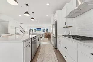 879 Woodlawn Ave, Saint Paul, MN 55116 - Photo 9