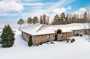 8353 Congdon Blvd, Duluth, MN 55804 - Photo 1