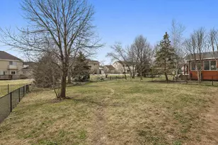 10935 Eagle View Pl, Woodbury, MN 55129 - Photo 5