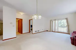 1229 Clarence St, Saint Paul, MN 55106 - Photo 5