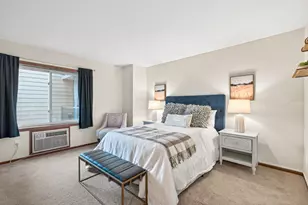 2010 Ridge Dr, Saint Louis Park, MN 55416 - Photo 17