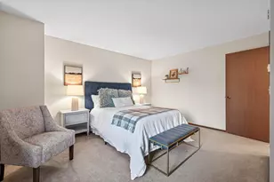 2010 Ridge Dr, Saint Louis Park, MN 55416 - Photo 17