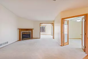 12565 Marion Ct, Rogers, MN 55374 - Photo 7