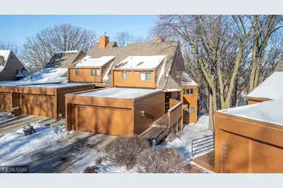 619 Woodhaven Drive NE, Rochester, MN 55906 - Photo 1