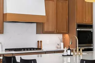 9591 Eagle Ridge Rd, Chanhassen, MN 55317 - Photo 13