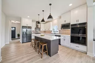 17660 Jett Cir SE, Prior Lake, MN 55372 - Photo 5